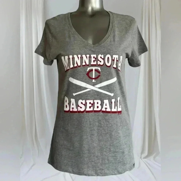 🆕Women’s Minnesota Twins MLB  T-Shirt - Picture 2 of 16